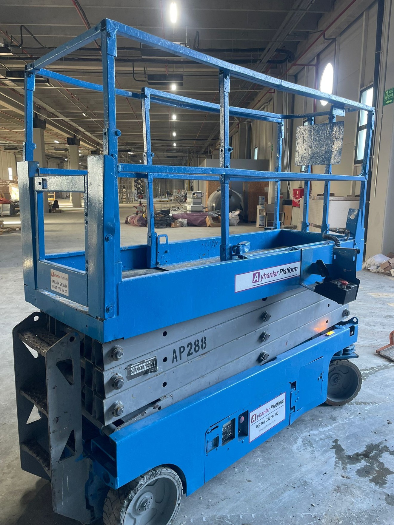 İkinci El Makaslı Platform Ve Araba Kıyaslaması İkinci El Makaslı Platform Ve Araba Kıyaslaması.